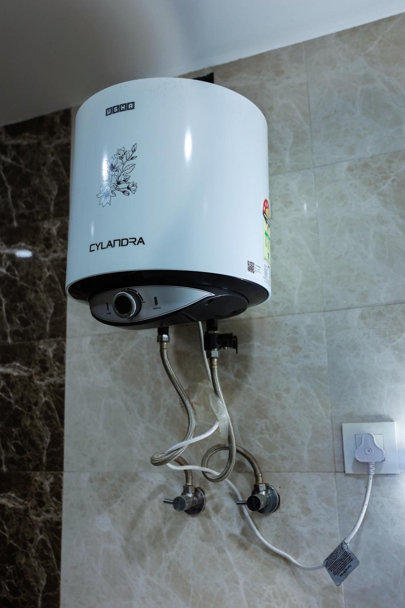 Agrah Stay - Kasa Lusso Stay Фаридабад Екстериор снимка