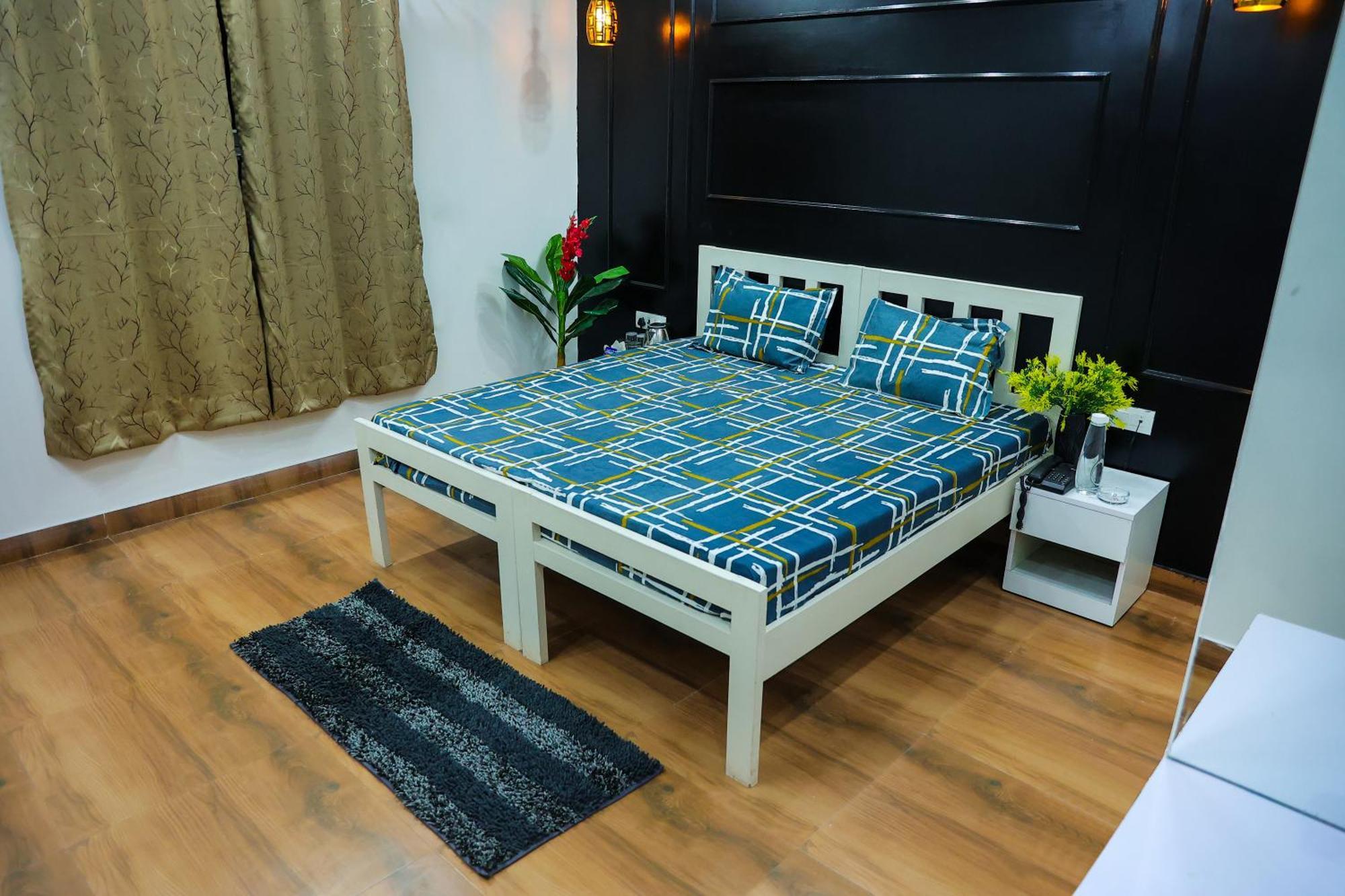 Agrah Stay - Kasa Lusso Stay Фаридабад Екстериор снимка