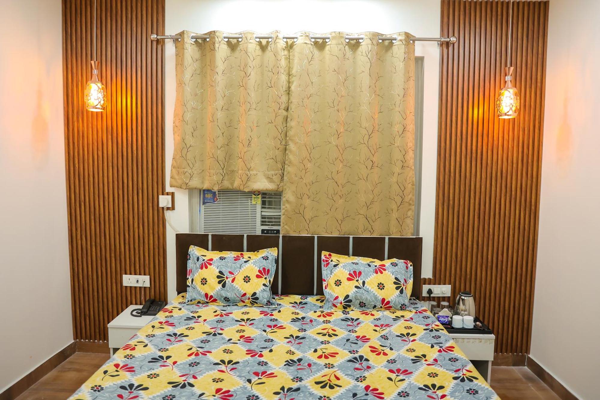 Agrah Stay - Kasa Lusso Stay Фаридабад Екстериор снимка